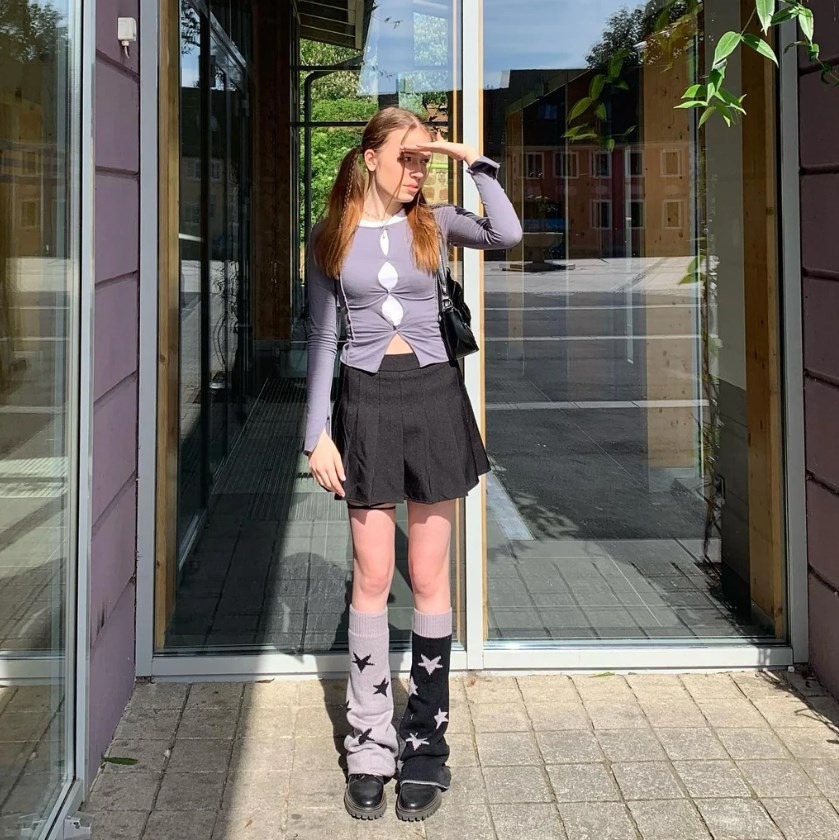 What Is Acubi Fashion? Aesthetic, Style, Clothes & Outfits